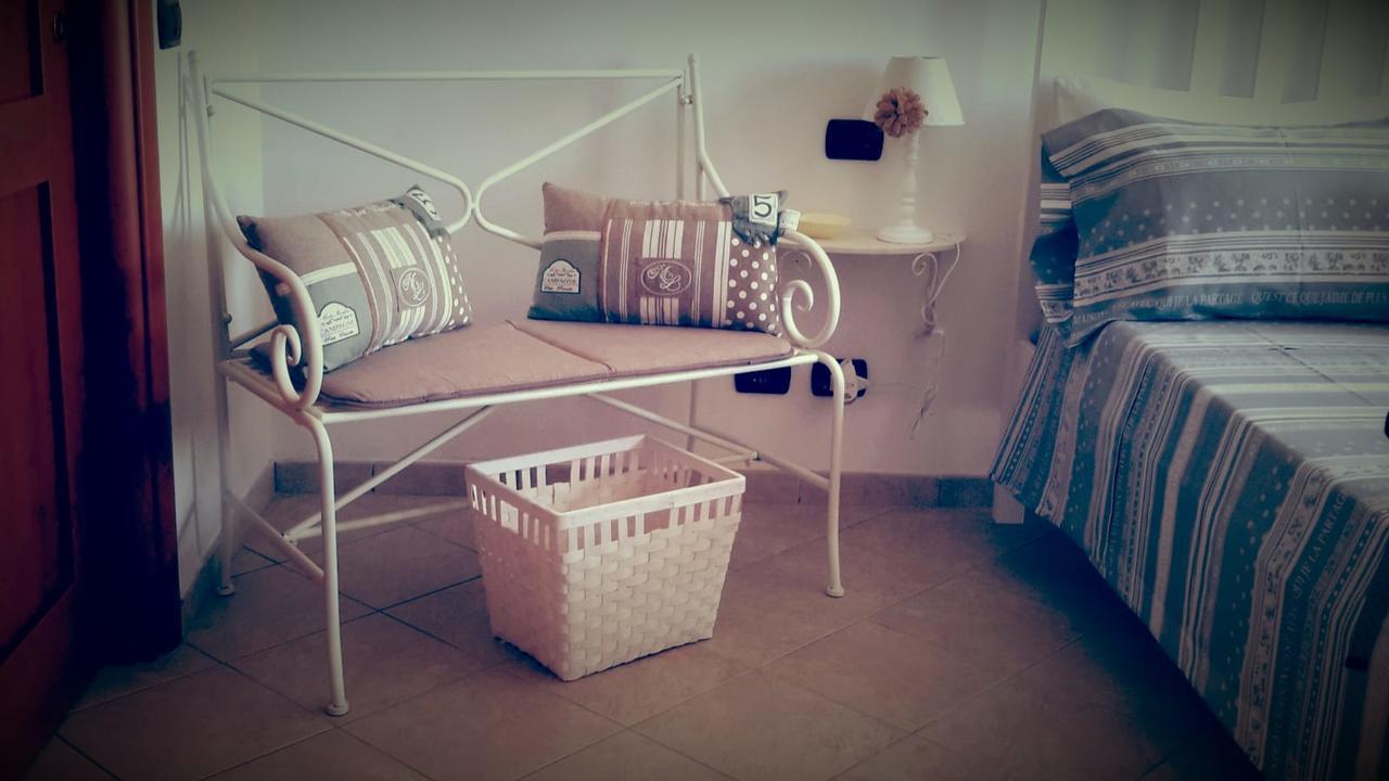 Beti House Heart'S And Roses Rooms Ponte Galeria Buitenkant foto