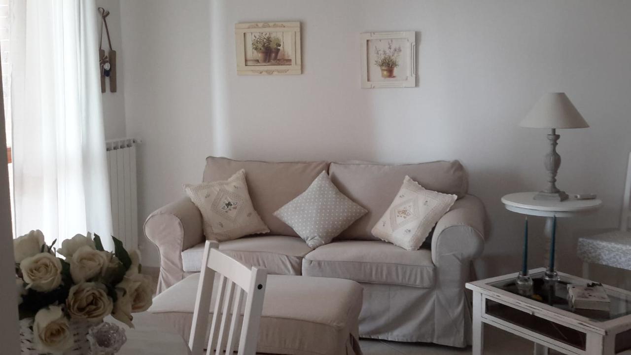 Beti House Heart'S And Roses Rooms Ponte Galeria Buitenkant foto