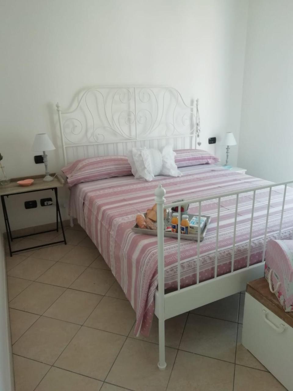 Beti House Heart'S And Roses Rooms Ponte Galeria Buitenkant foto