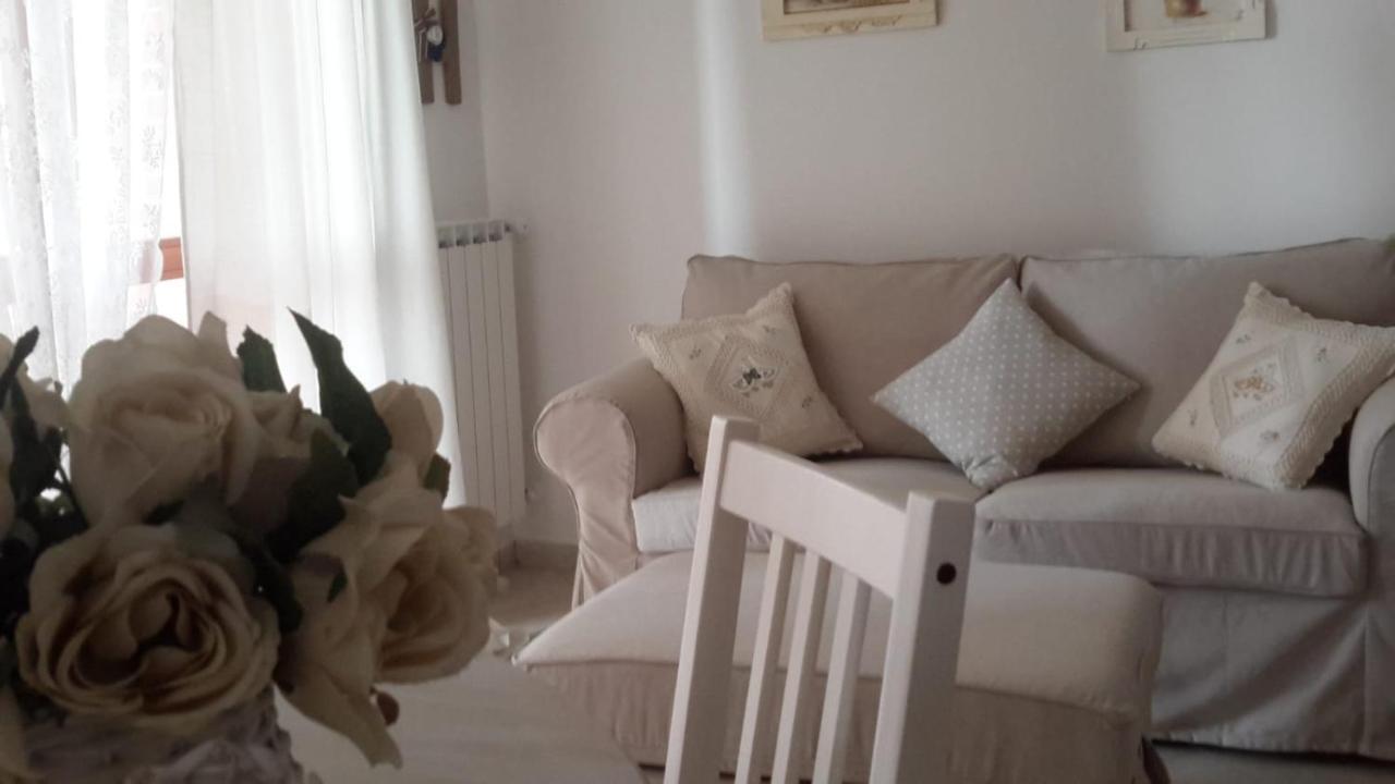 Beti House Heart'S And Roses Rooms Ponte Galeria Buitenkant foto